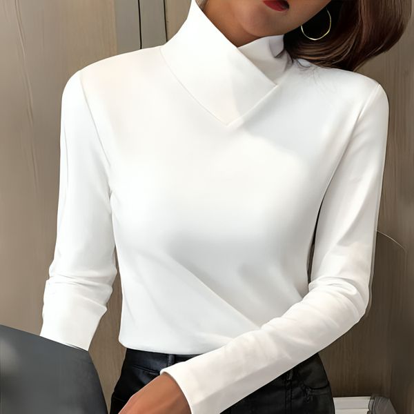 Beth | Elegant Turtleneck Fit