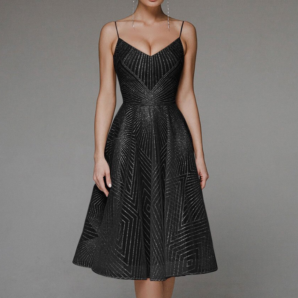 Alondra | Fashionable Dress with Elegant Open Back