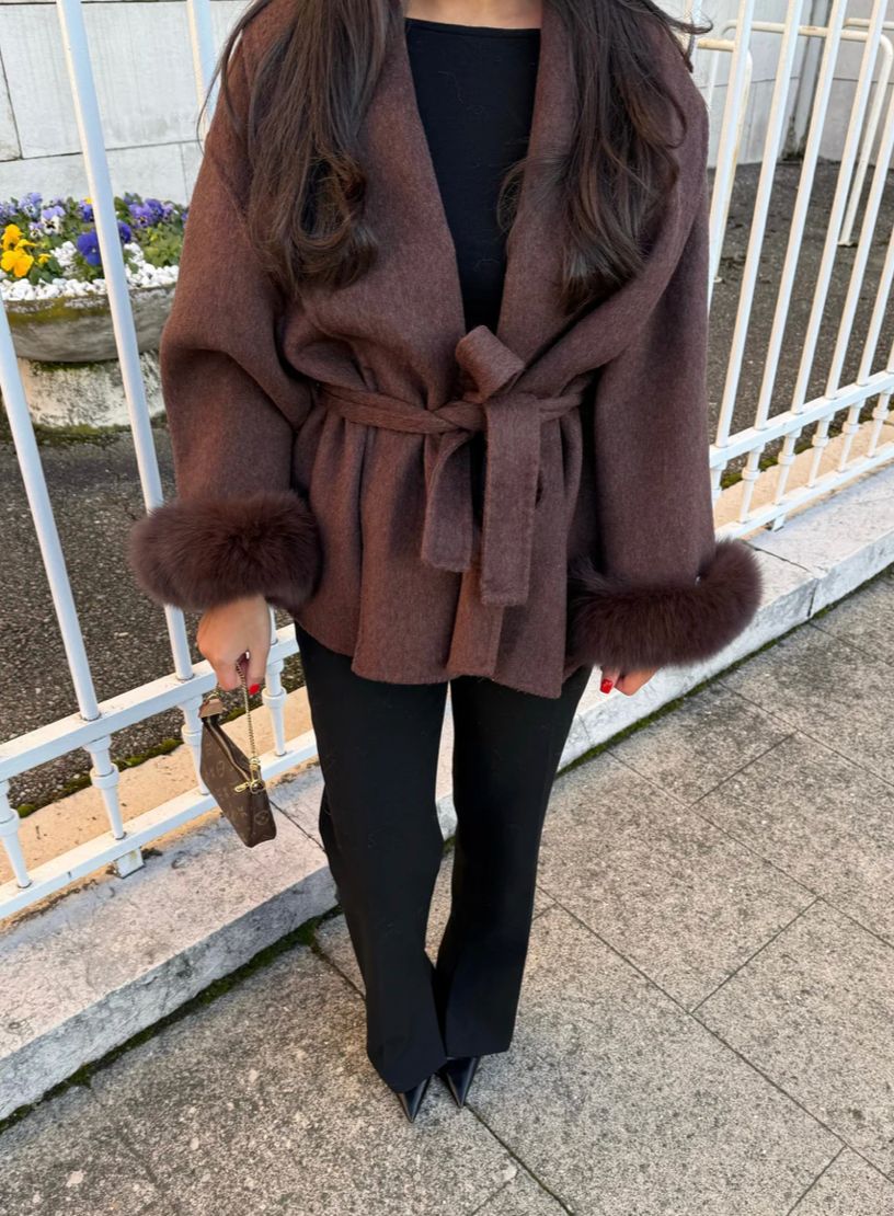 Melissa – Elegant Coat with Fur Details